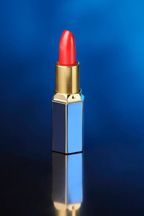 Kosmetikverpackung geklebt mit Kunststoffkleber Vitralit® UC 6025 von Panacol